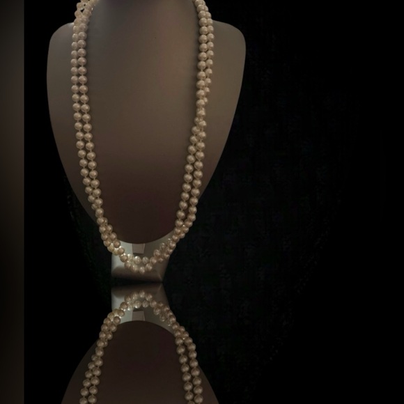 VINTAGE ESTATE FAUX PEARL HAND KNOTTED STRING STRAND NECKLACE 44” - Picture 12 of 13